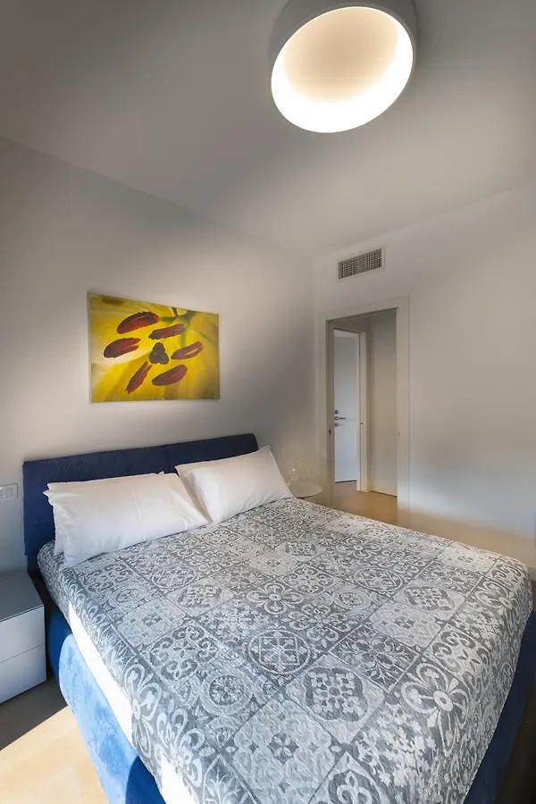 Apartment Viale Severino Boezio 20 Milan